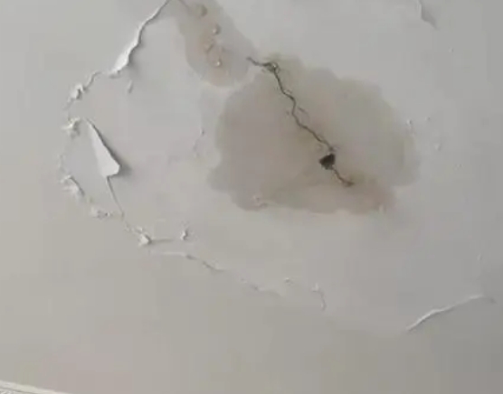 绍兴阳台漏水维修公司分享下屋面防水工程质量问题原因分析